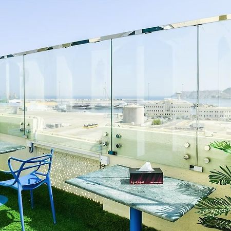Marina Hotel Mutrah Екстер'єр фото